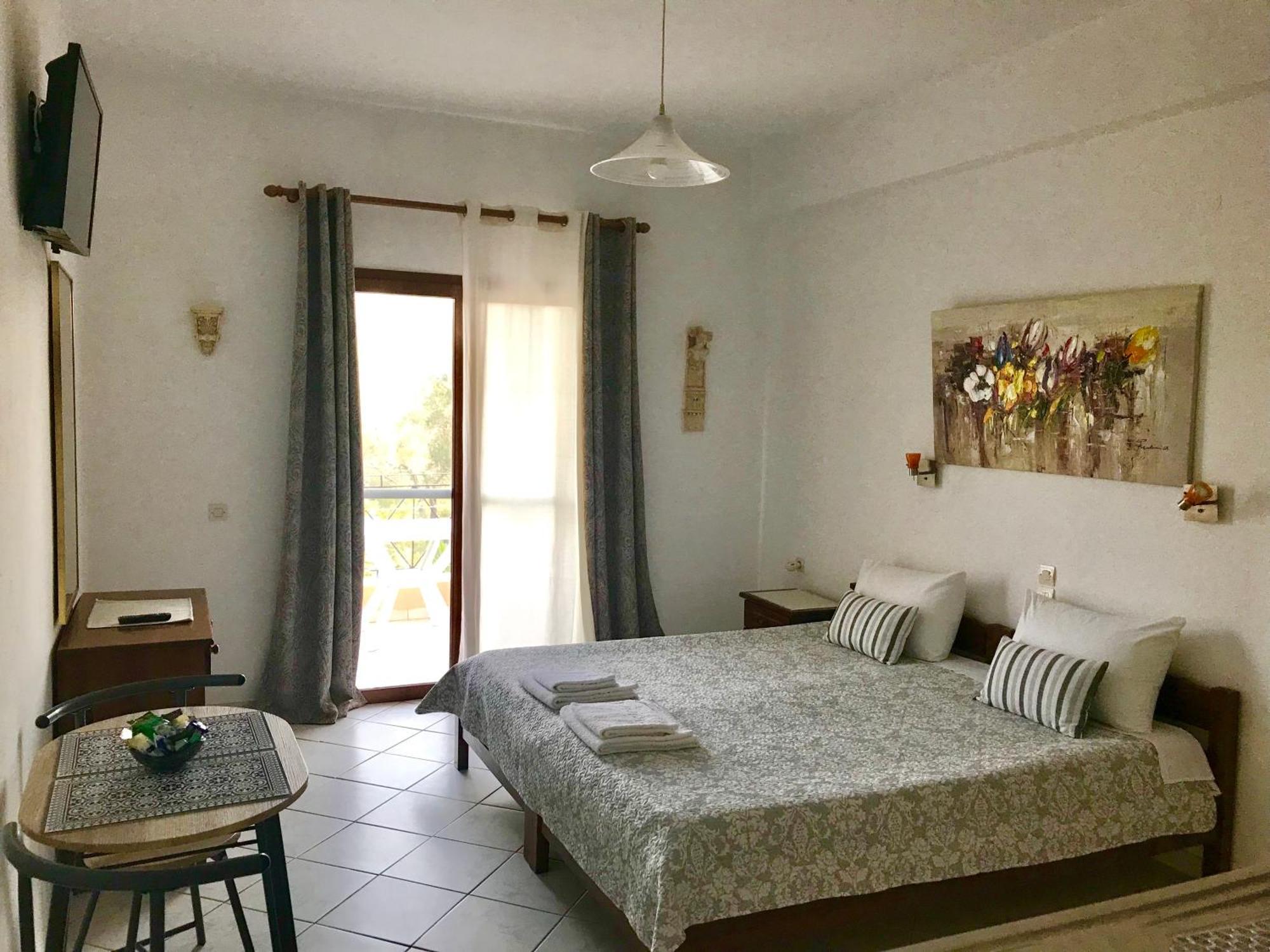 Floros Apartments Ájosz Sztéfanosz Kültér fotó